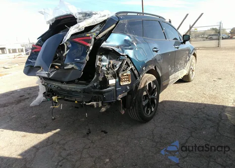 2023 Kia Sportage Plug-In Hybrid X-Line z USA, uszkodzony, nr VIN KNDPYDAH2P7093303